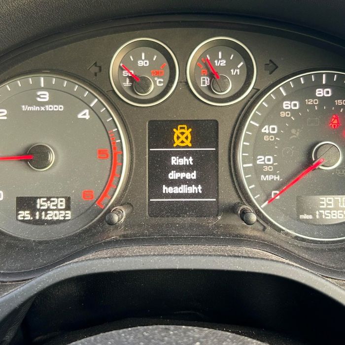 W003T18471 W003T20171 8K0941597C Xenon Ballast
