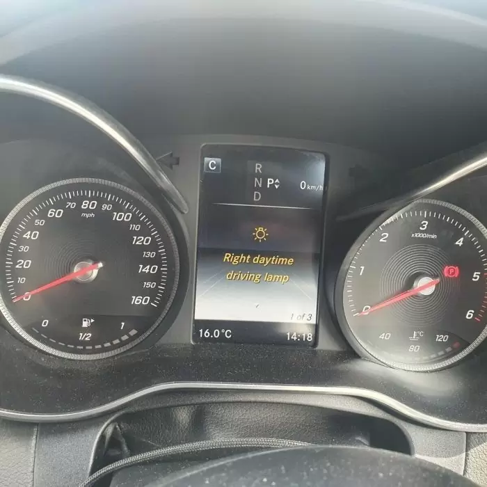 Check left daytime shop running light mercedes