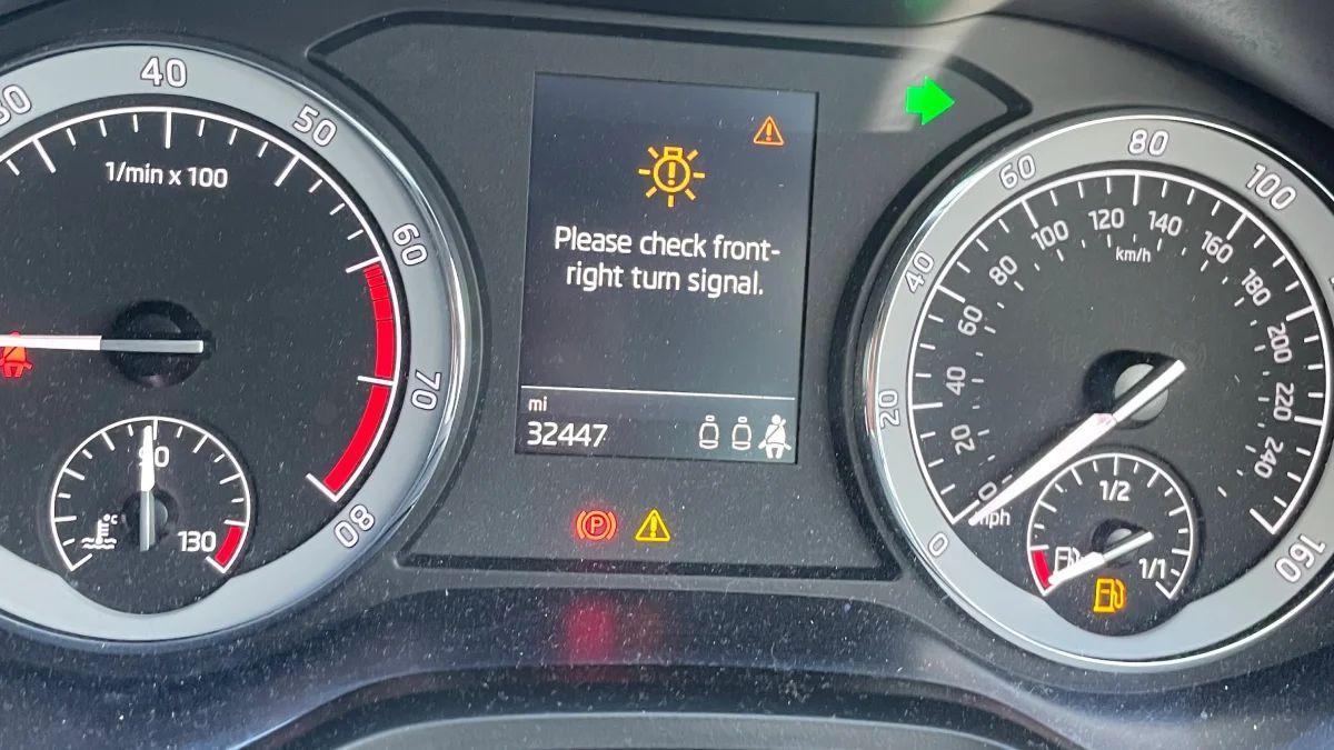 How to Fix “Please Check Front-Left Right Turn Signal” Warning on Your Skoda Karoq or Kodiaq